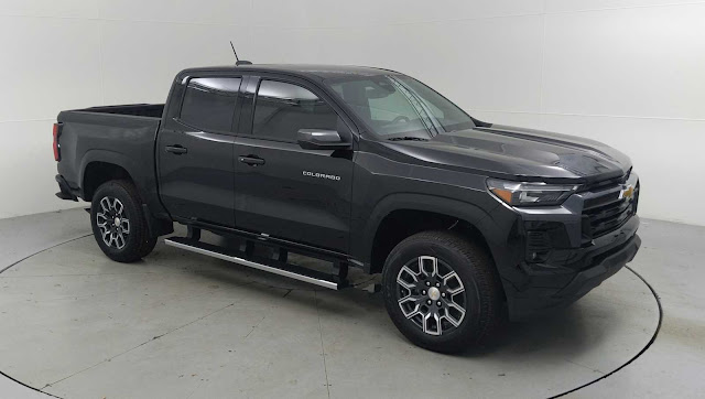 2024 Chevrolet Colorado 2WD LT Crew Cab