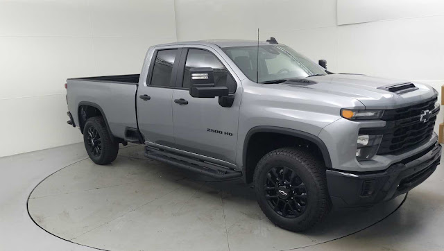 2025 Chevrolet Silverado 2500HD Custom