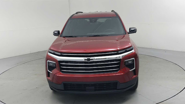 2025 Chevrolet Traverse FWD LT