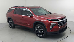 2025 Chevrolet Traverse FWD LT
