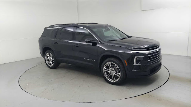 2025 Chevrolet Traverse FWD LT