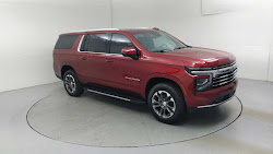 2025 Chevrolet Suburban LT