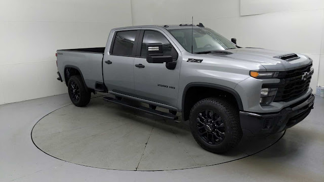 2025 Chevrolet Silverado 2500HD Custom