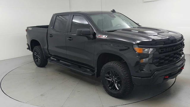 2025 Chevrolet Silverado 1500 Custom Trail Boss