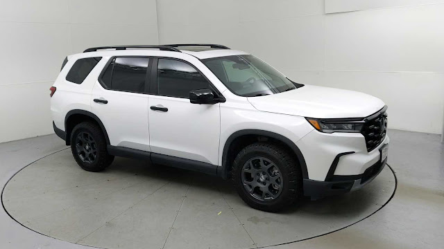 2025 Honda Pilot TrailSport