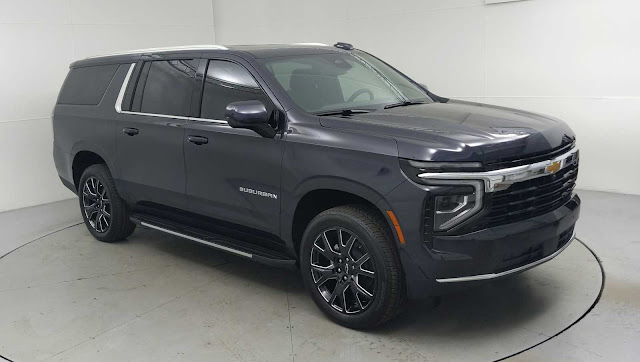 2025 Chevrolet Suburban LS