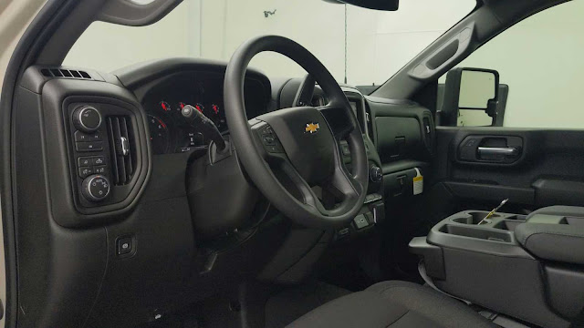 2026 Chevrolet Silverado 2500HD Custom